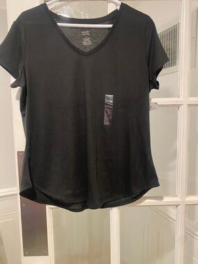 Jennifer Lauren size XL T-shirt New With Tags